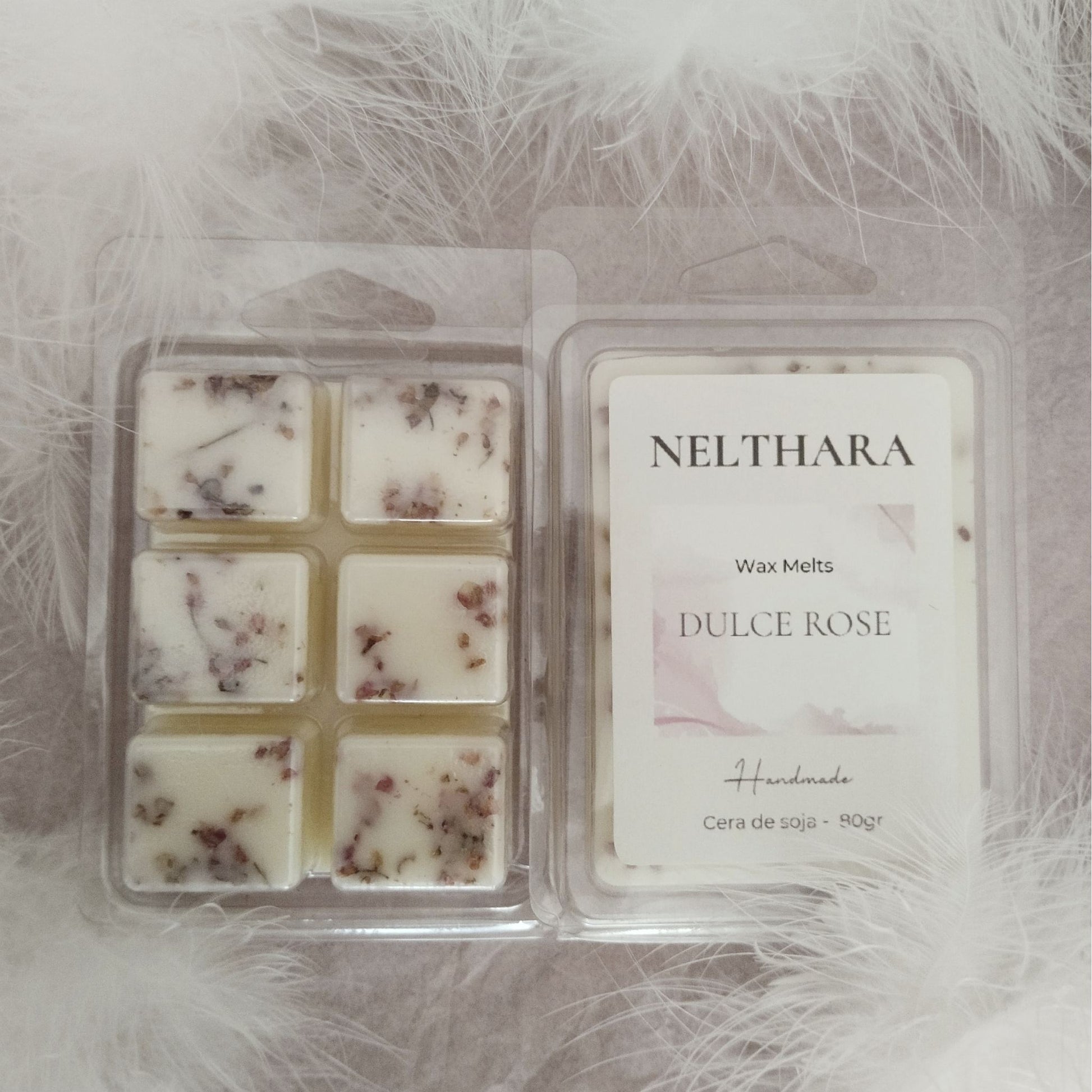 Wax melts dulce rose, aroma a rosa empolvada y vainilla, hecha de cera de soja natural, aromas naturales y artesanos para el hogar. Ideal regalos de boda, pareja y amor.