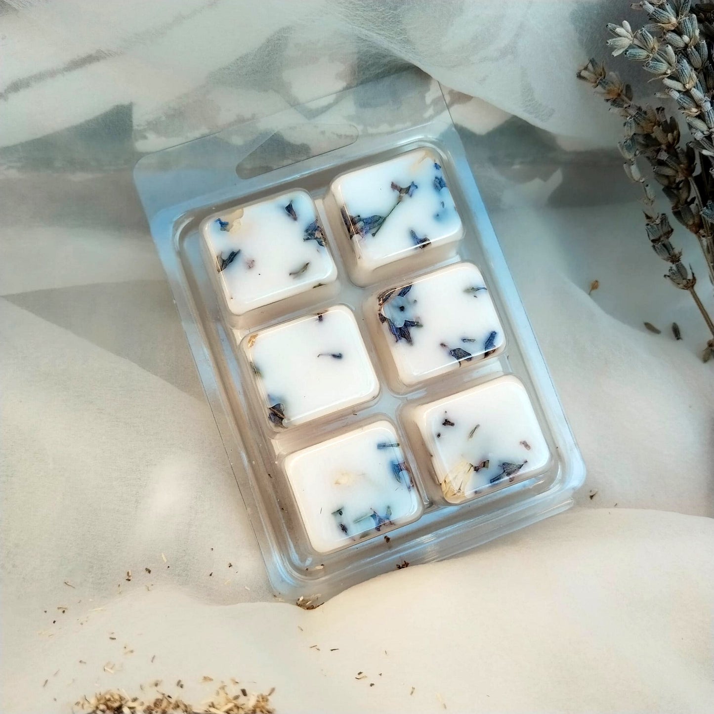 Clamshells de cera de soja natural premium, cubos aromáticos de lavanda para quemador, ritual de calma para el descanso.