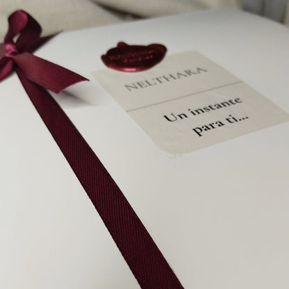 pack dulce rose, vela de rosas, vela corazón y tarjeta mensaje para decir te quiero a esa persona especial.