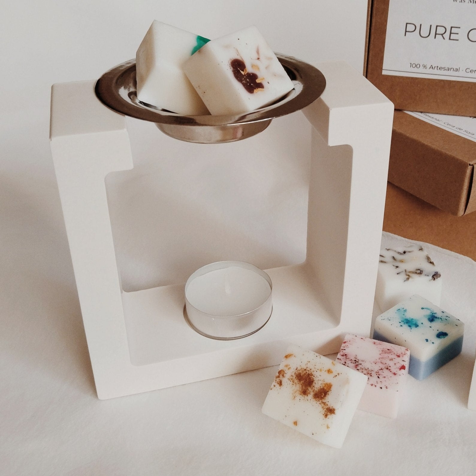 Pack de quemador de resina en blanco y bombones de cera aromática de soja, a elegir tu aroma favorito. Todo artesano y natural. 