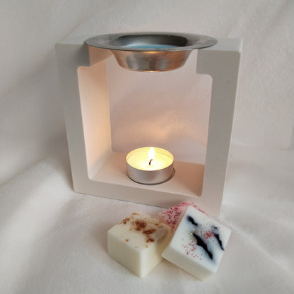 Pack de quemador y cubos de cera aromática, productos naturales de cera de soja y resina de alta calidad. El conjunto perfecto para llenar tu hogar de luz y aromas.